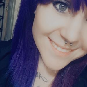 Meet your Posher, Desiree